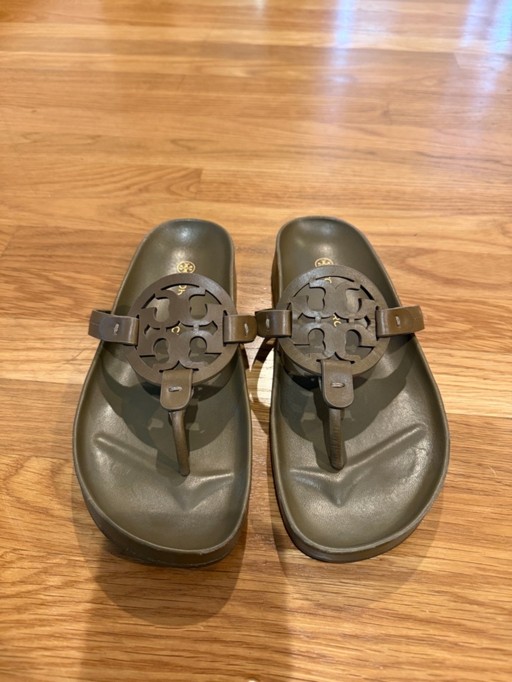 Tory Burch Miller Cloud Sandals in Olive Green size 7